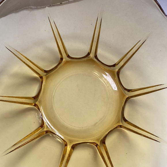 Vintage Anchor Hocking Amber Glass bowl - Picture 4 of 9